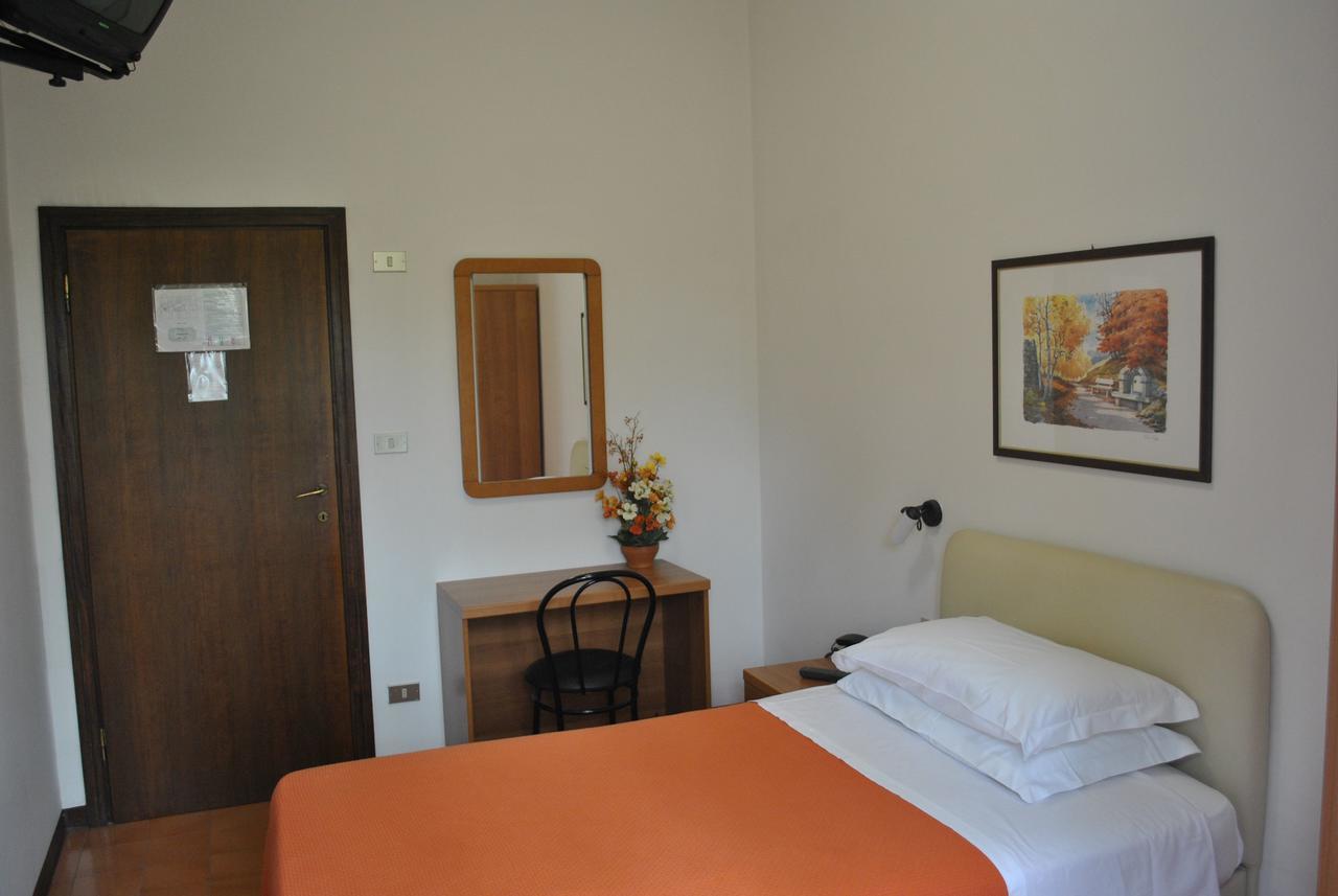 Small Single Room